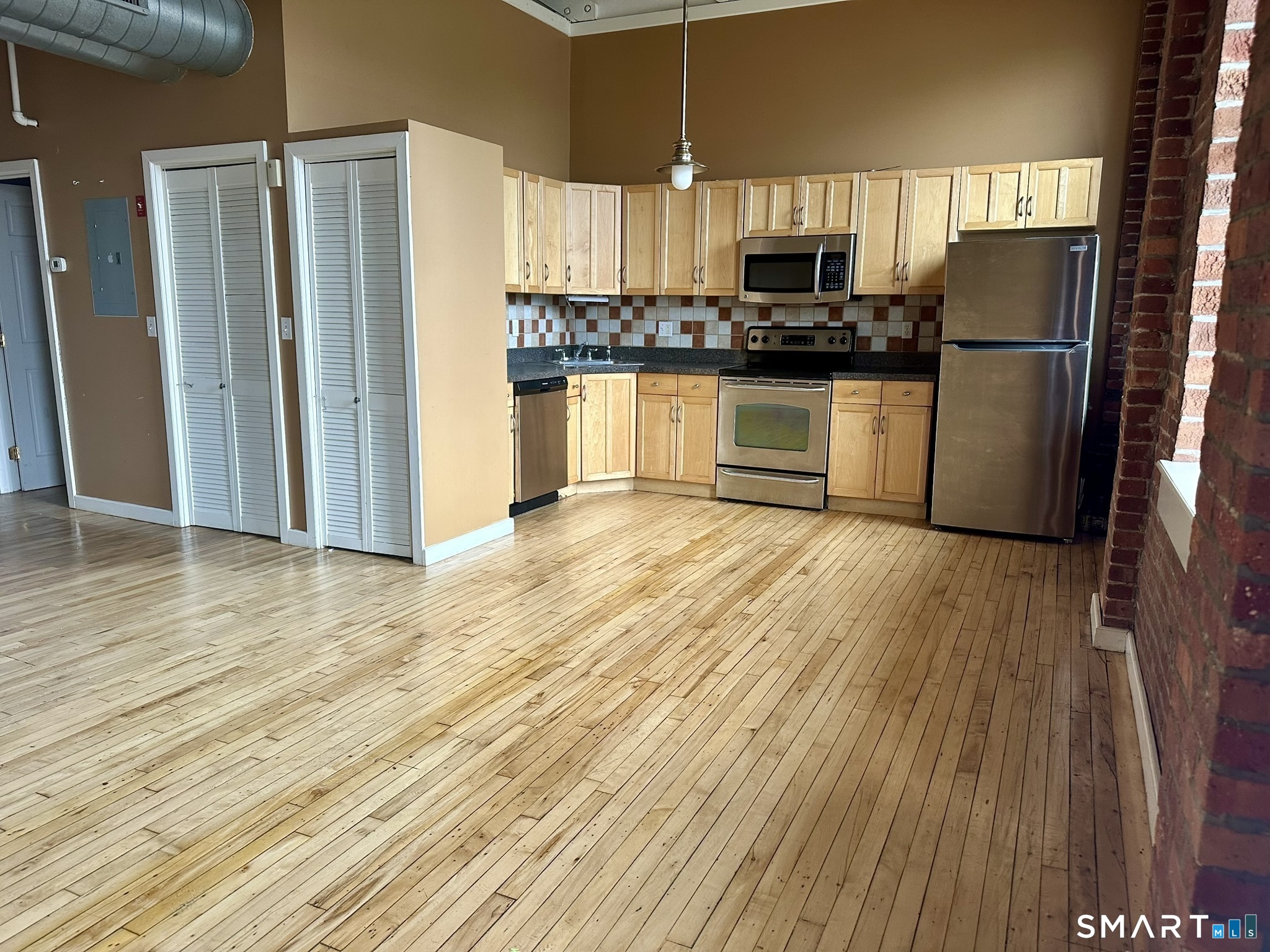 325 Lafayette Street Bridgeport CT 06604