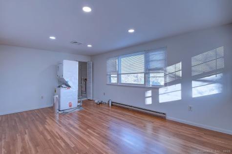 139 Phyllis Drive Naugatuck CT 06770