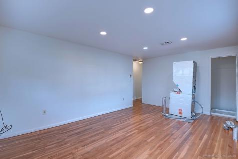 139 Phyllis Drive Naugatuck CT 06770