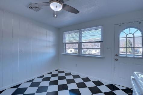 139 Phyllis Drive Naugatuck CT 06770