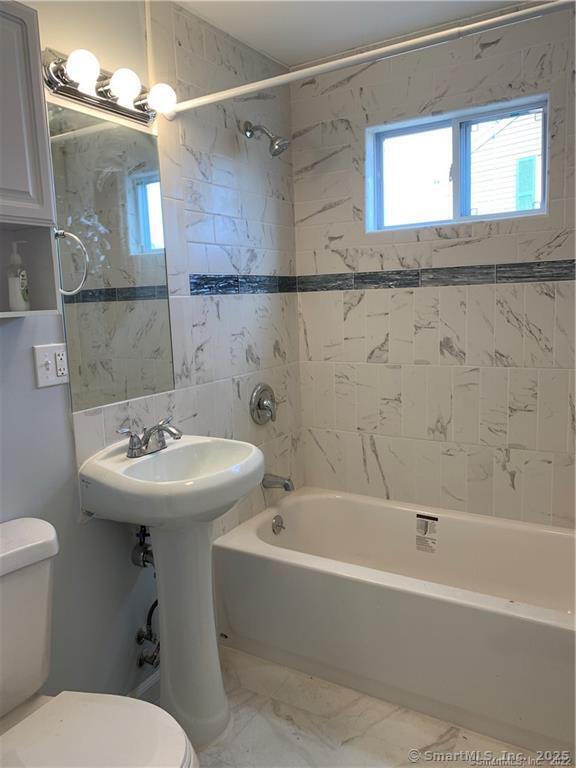 89 Cortland Circle West Hartford CT 06110