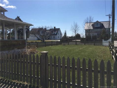 33 Ridgewood Avenue Madison CT 06443