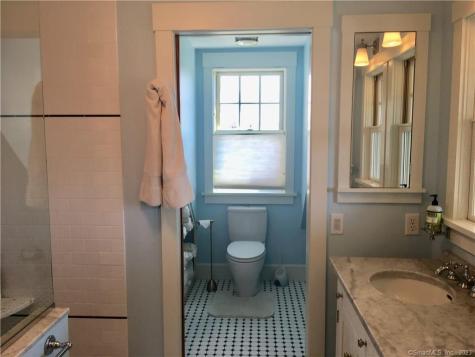 33 Ridgewood Avenue Madison CT 06443