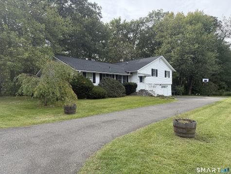 56 Wedgewood Drive Naugatuck CT 06770