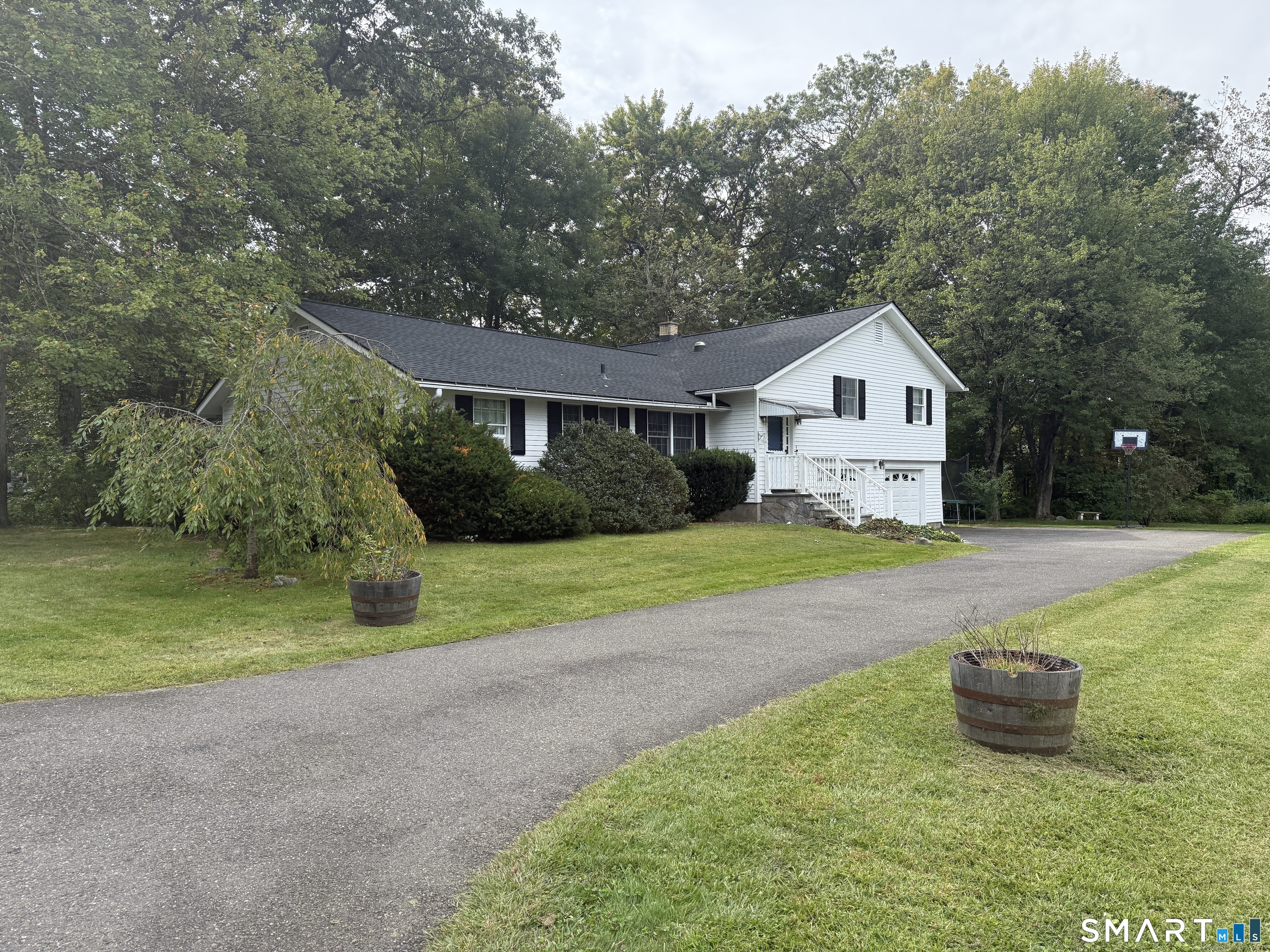56 Wedgewood Drive Naugatuck CT 06770