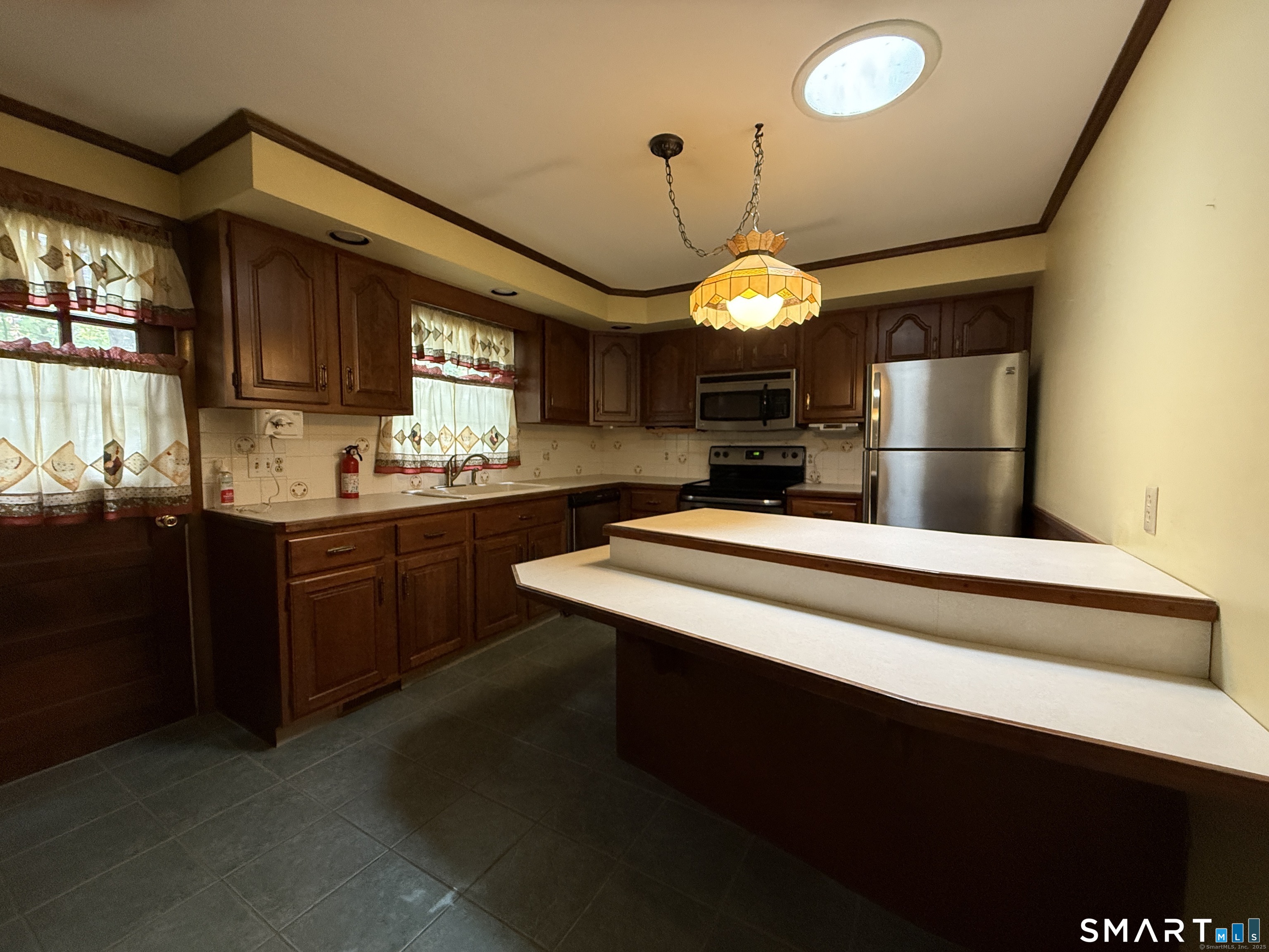 56 Wedgewood Drive Naugatuck CT 06770