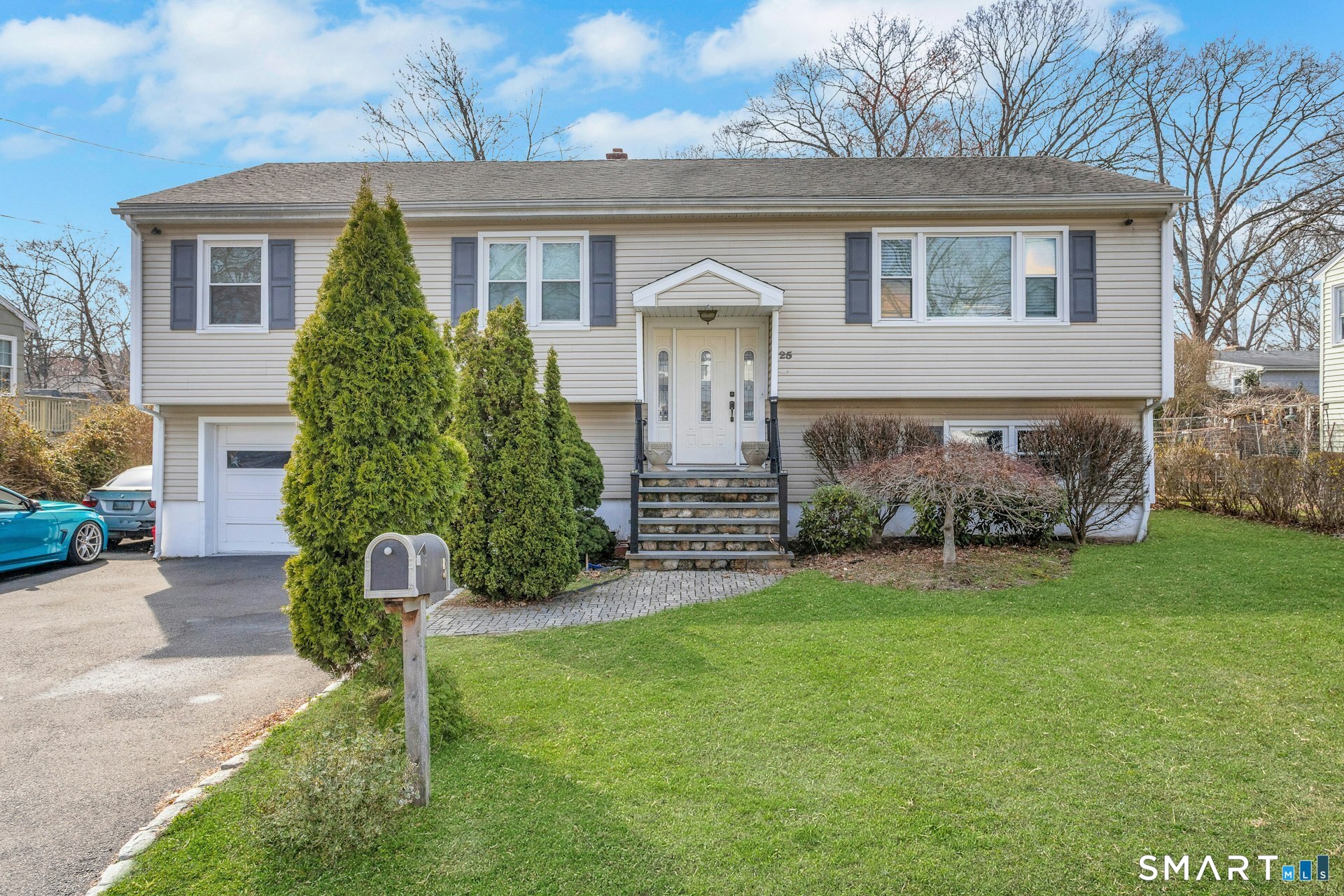 25 Quinsey Drive Bridgeport CT 06606