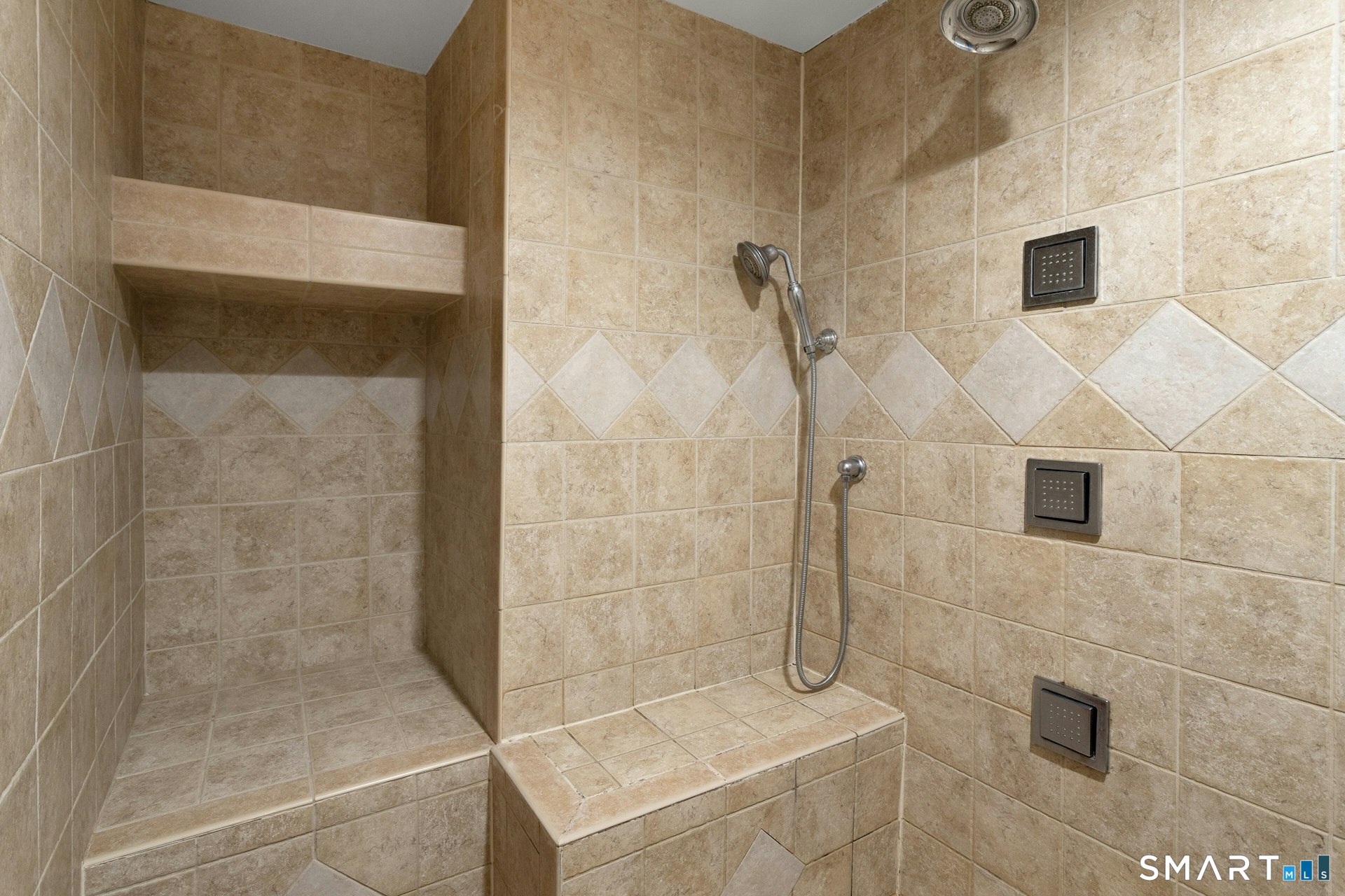 25 Quinsey Drive Bridgeport CT 06606