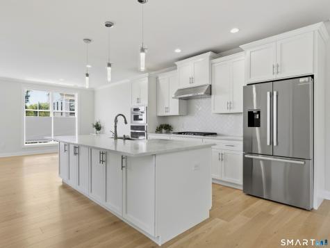 25 Brentwood Circle Danbury CT 06810