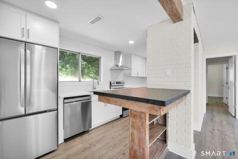 450 Danbury Road Wilton CT 06897