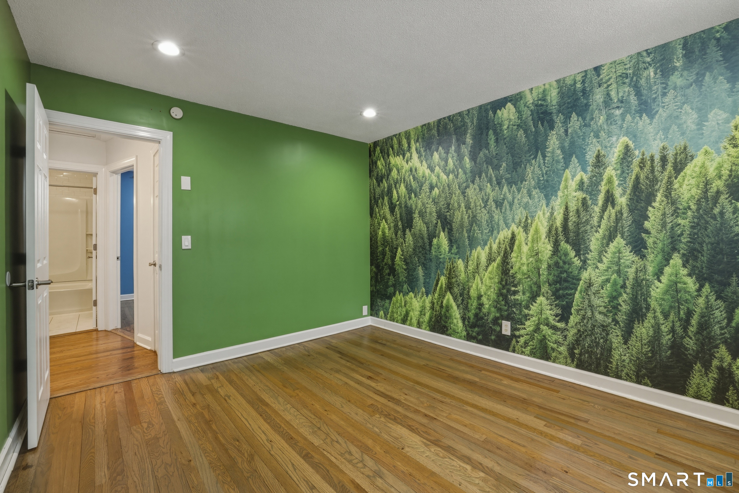 28 Garden Drive Manchester CT 06040