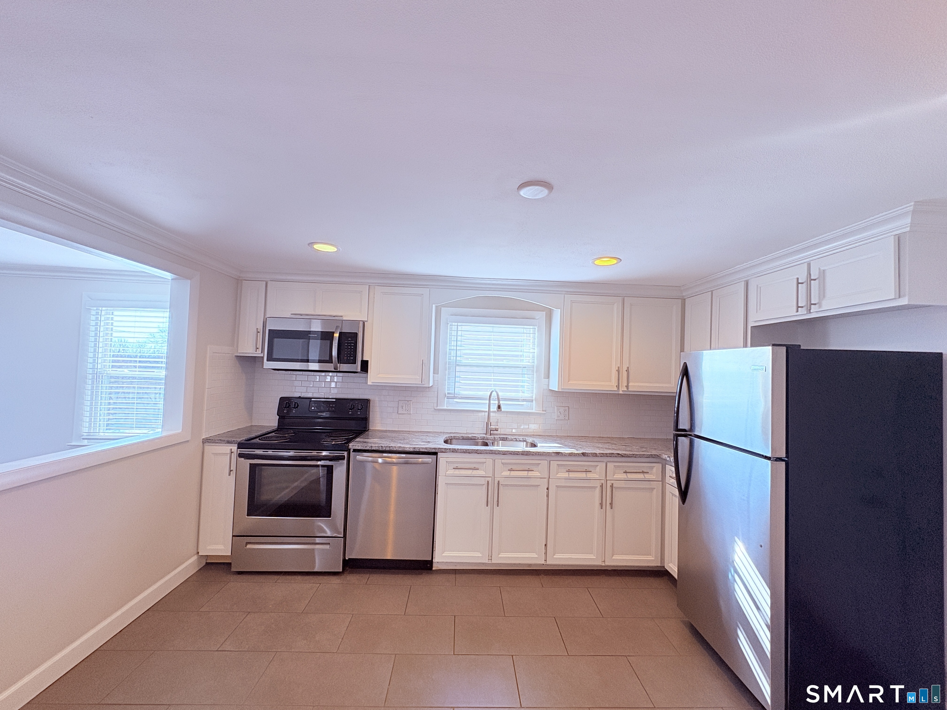 387 Quaker South Lane West Hartford CT 06119