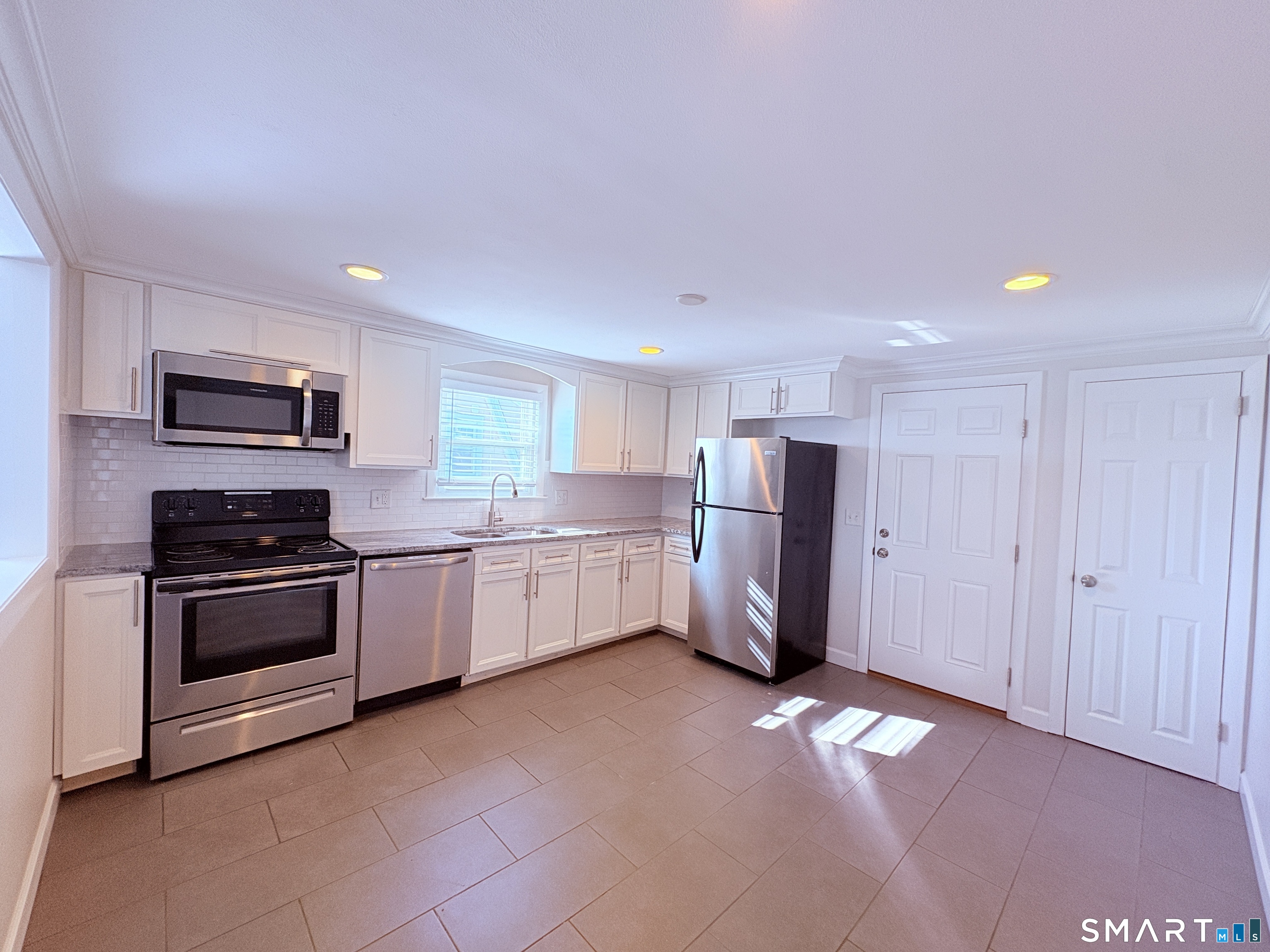 387 Quaker South Lane West Hartford CT 06119