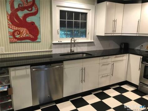 39 Masons Island Road Stonington CT 06355