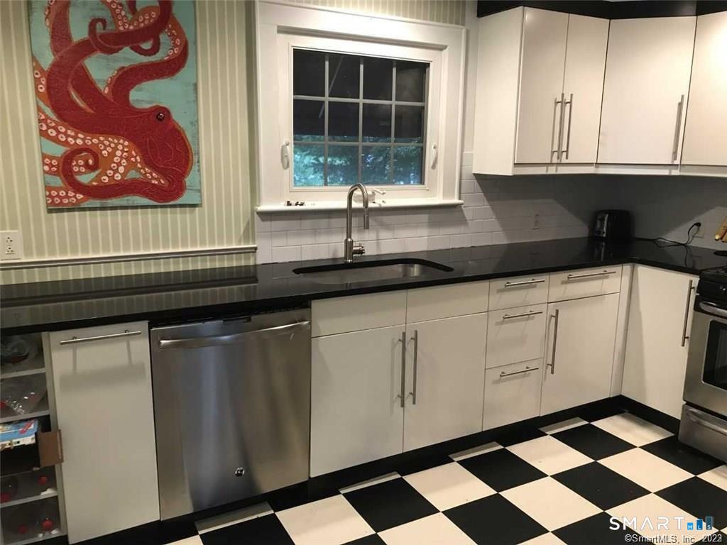 39 Masons Island Road Stonington CT 06355