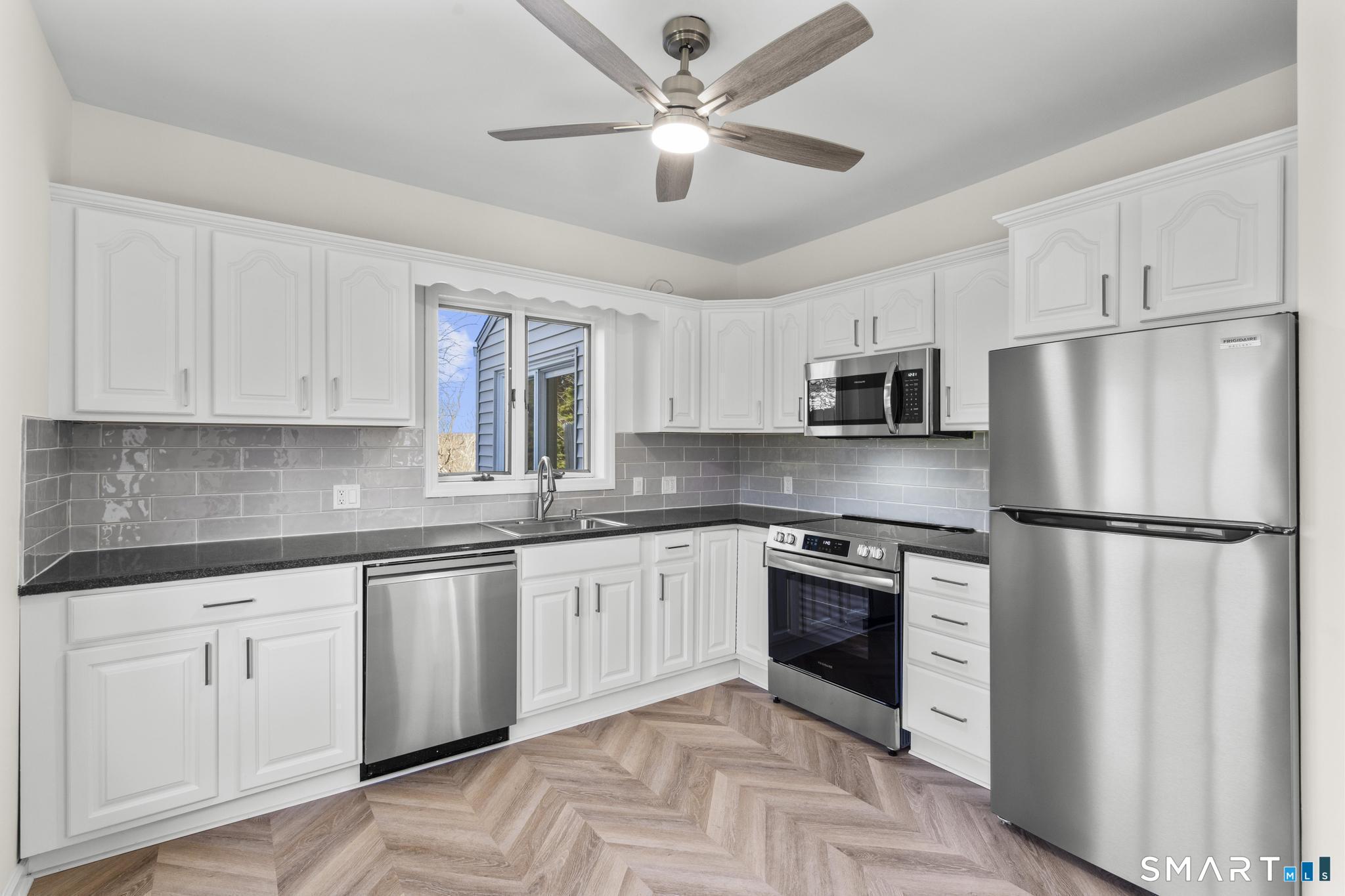 4 Bellview Road Branford CT 06405