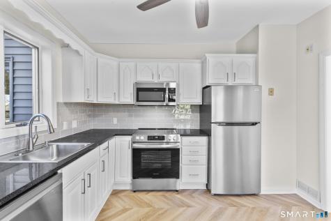 4 Bellview Road Branford CT 06405