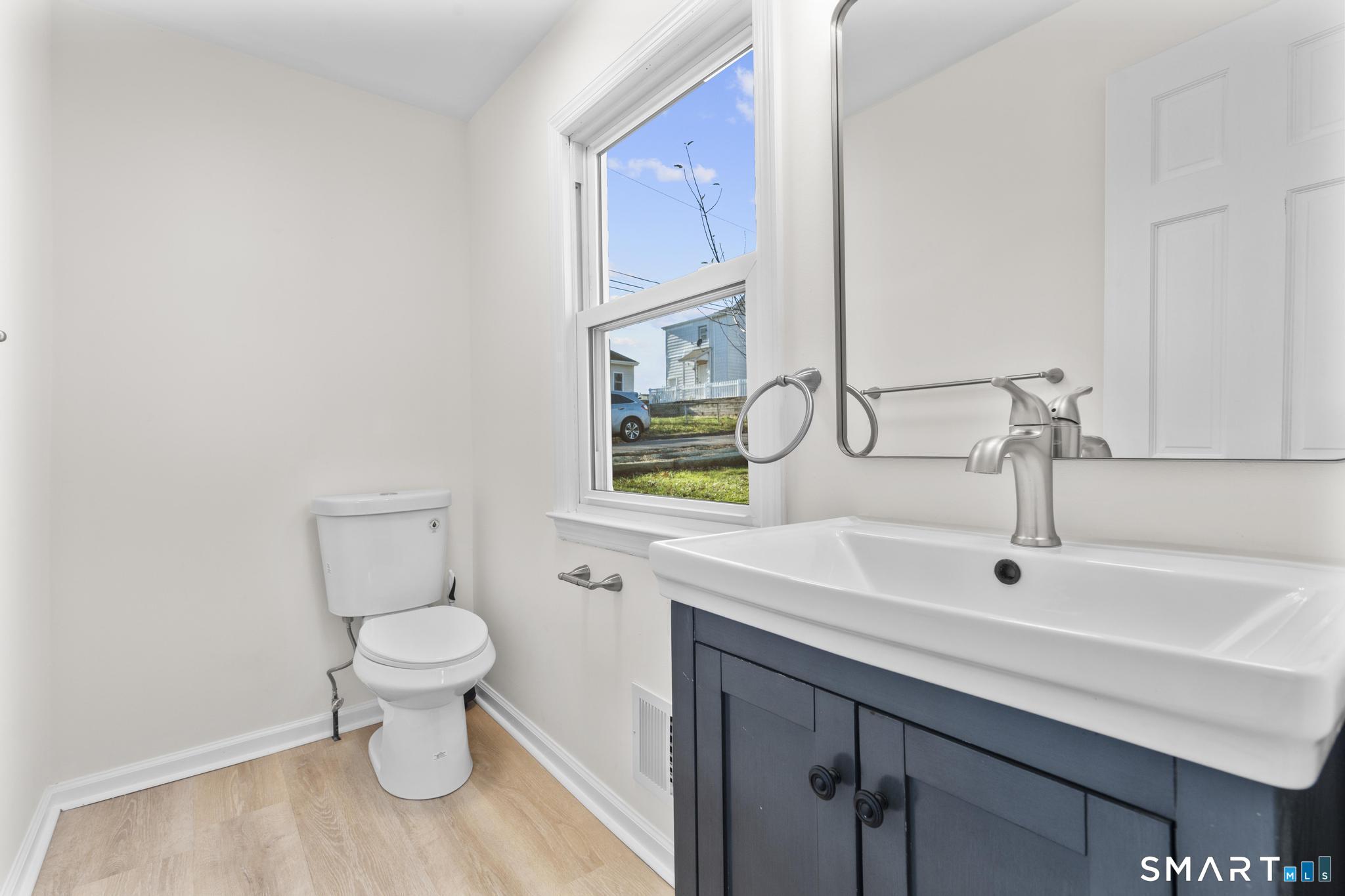 4 Bellview Road Branford CT 06405