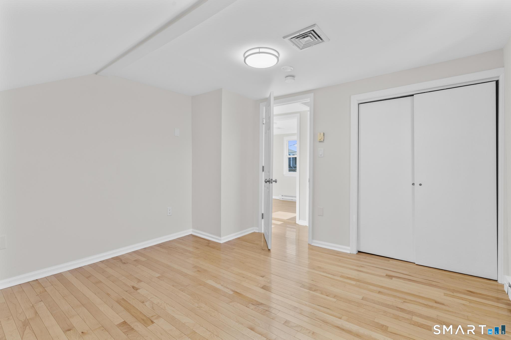 4 Bellview Road Branford CT 06405