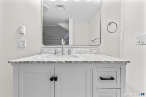 4 Bellview Road Branford CT 06405