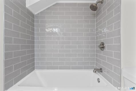 4 Bellview Road Branford CT 06405