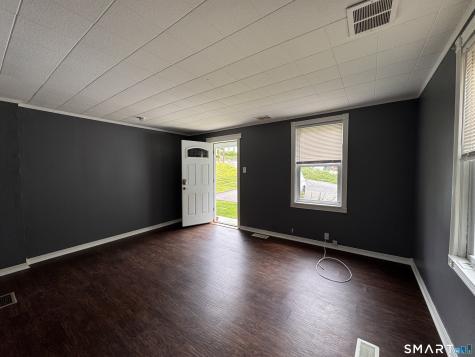 19-23 Hull Place Seymour CT 06483