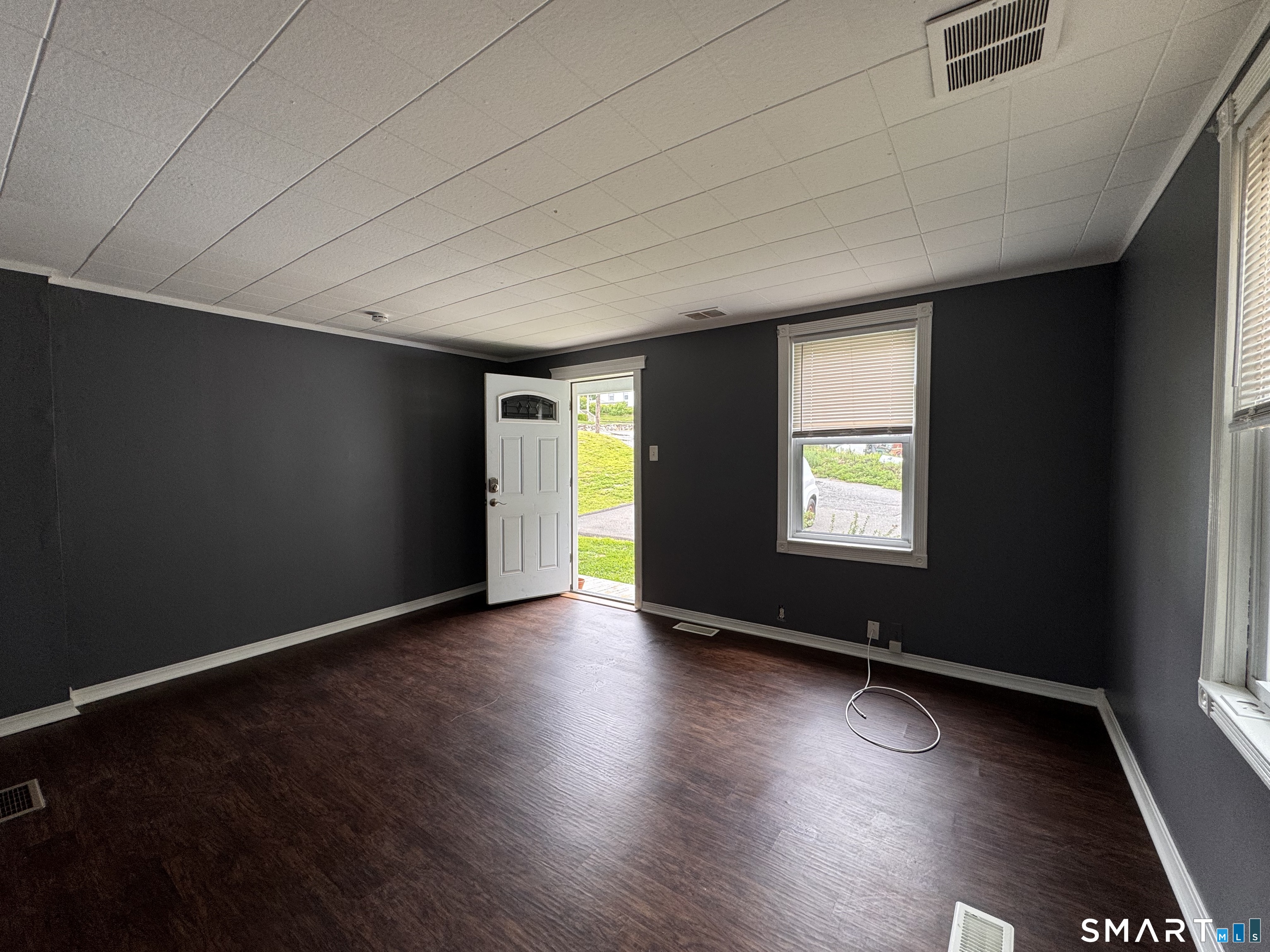 19-23 Hull Place Seymour CT 06483