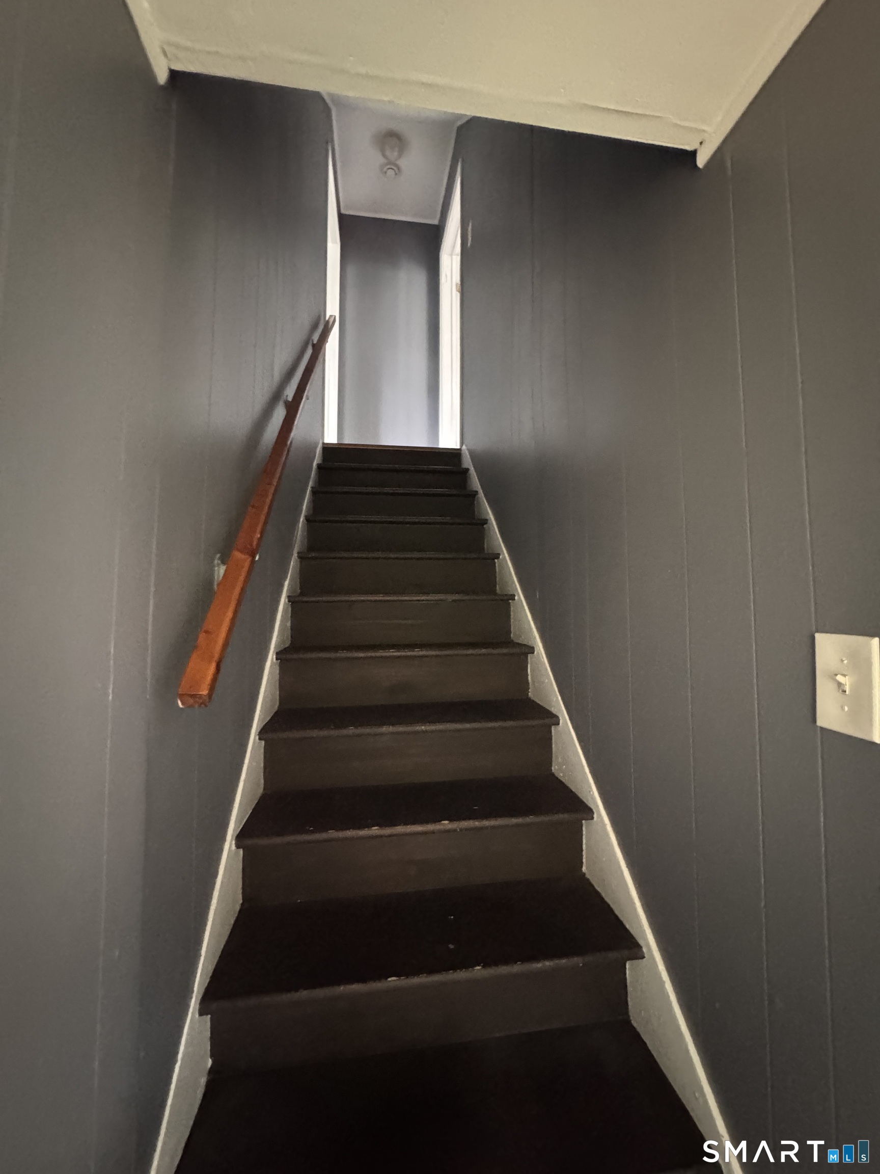 19-23 Hull Place Seymour CT 06483