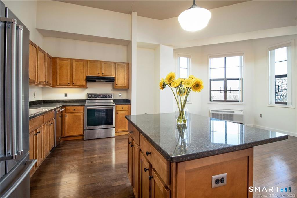 15 Dinah Road West Hartford CT 06107
