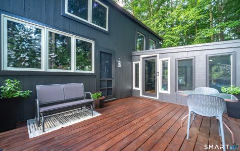 281 Peddlers Road Guilford CT 06437