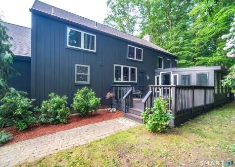 281 Peddlers Road Guilford CT 06437