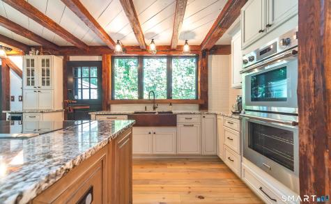 281 Peddlers Road Guilford CT 06437