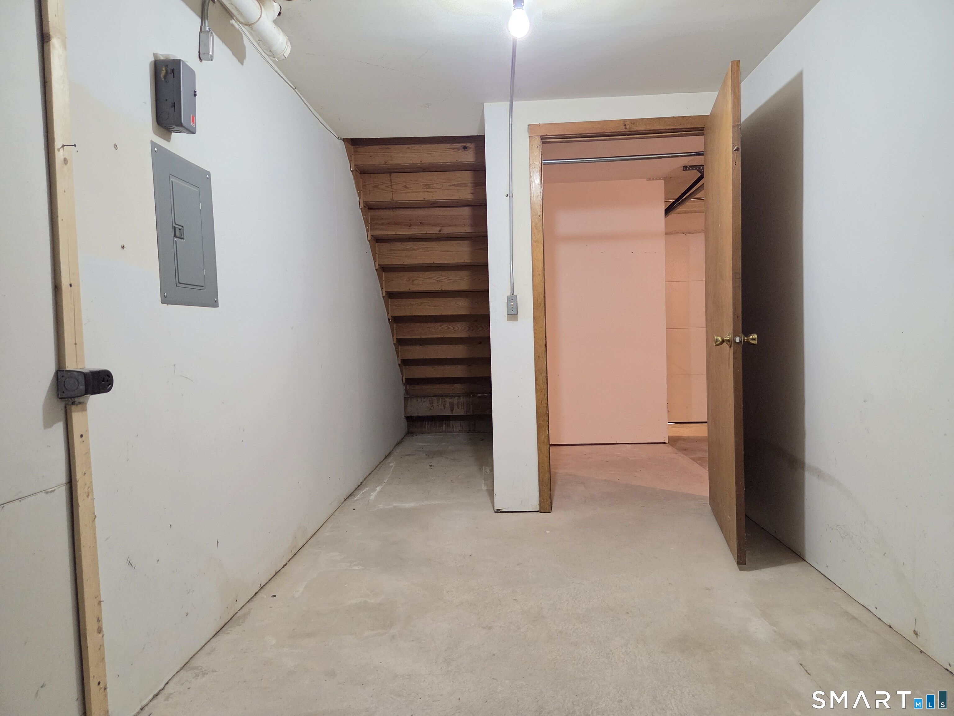 1730 Farmington Avenue Farmington CT 06085