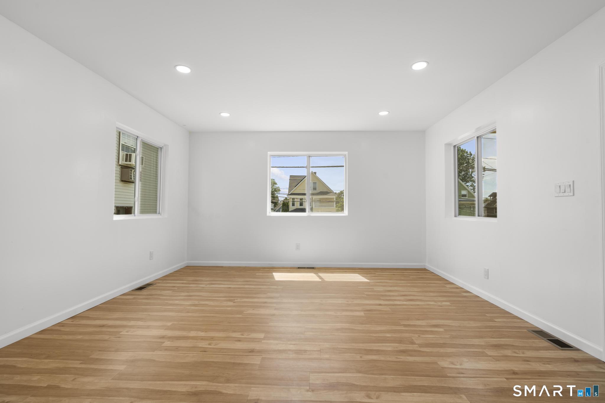 810 Brewster Street Bridgeport CT 06605