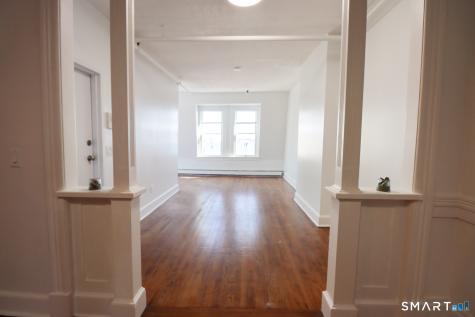 187 Bank Street New London CT 06320
