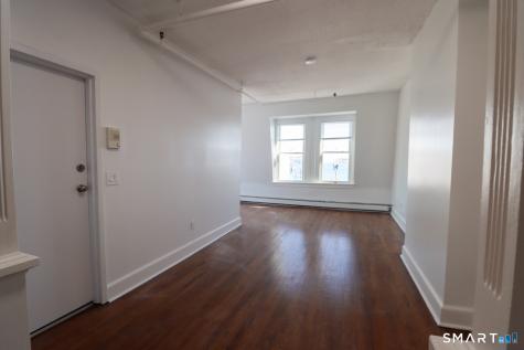 187 Bank Street New London CT 06320