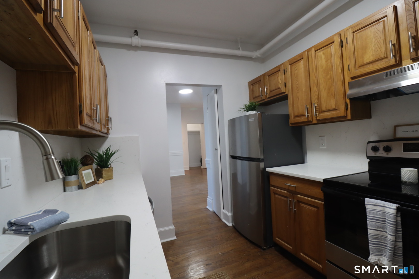 187 Bank Street New London CT 06320