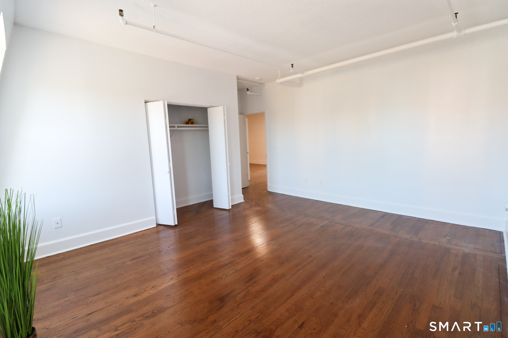 187 Bank Street New London CT 06320