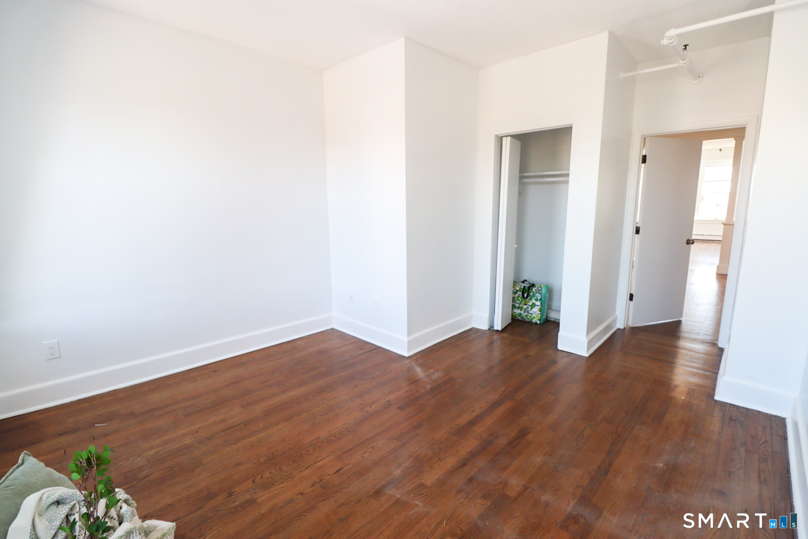 187 Bank Street New London CT 06320