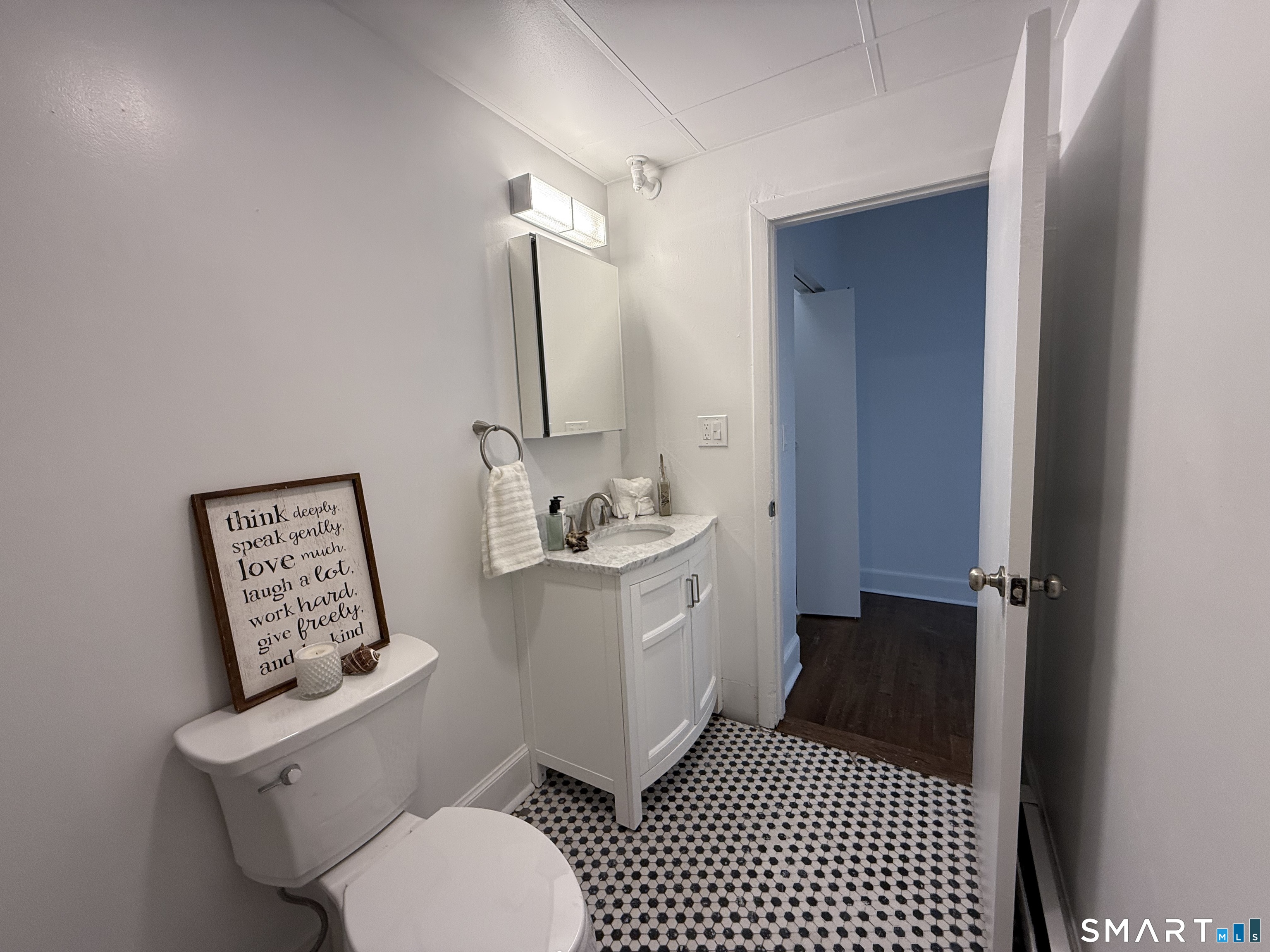 187 Bank Street New London CT 06320