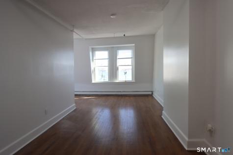 187 Bank Street New London CT 06320