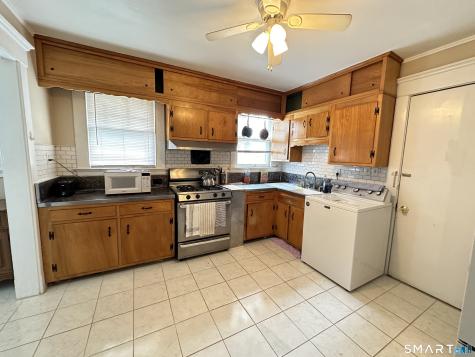 1928 Chapel Street New Haven CT 06515