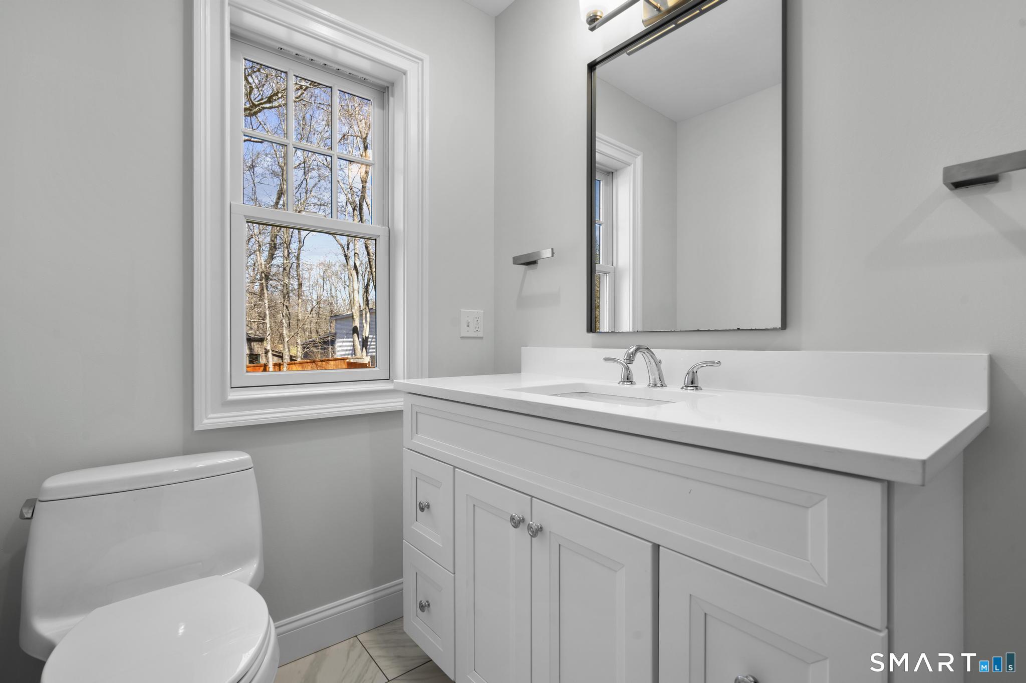 2455 Boston Post Road Guilford CT 06437