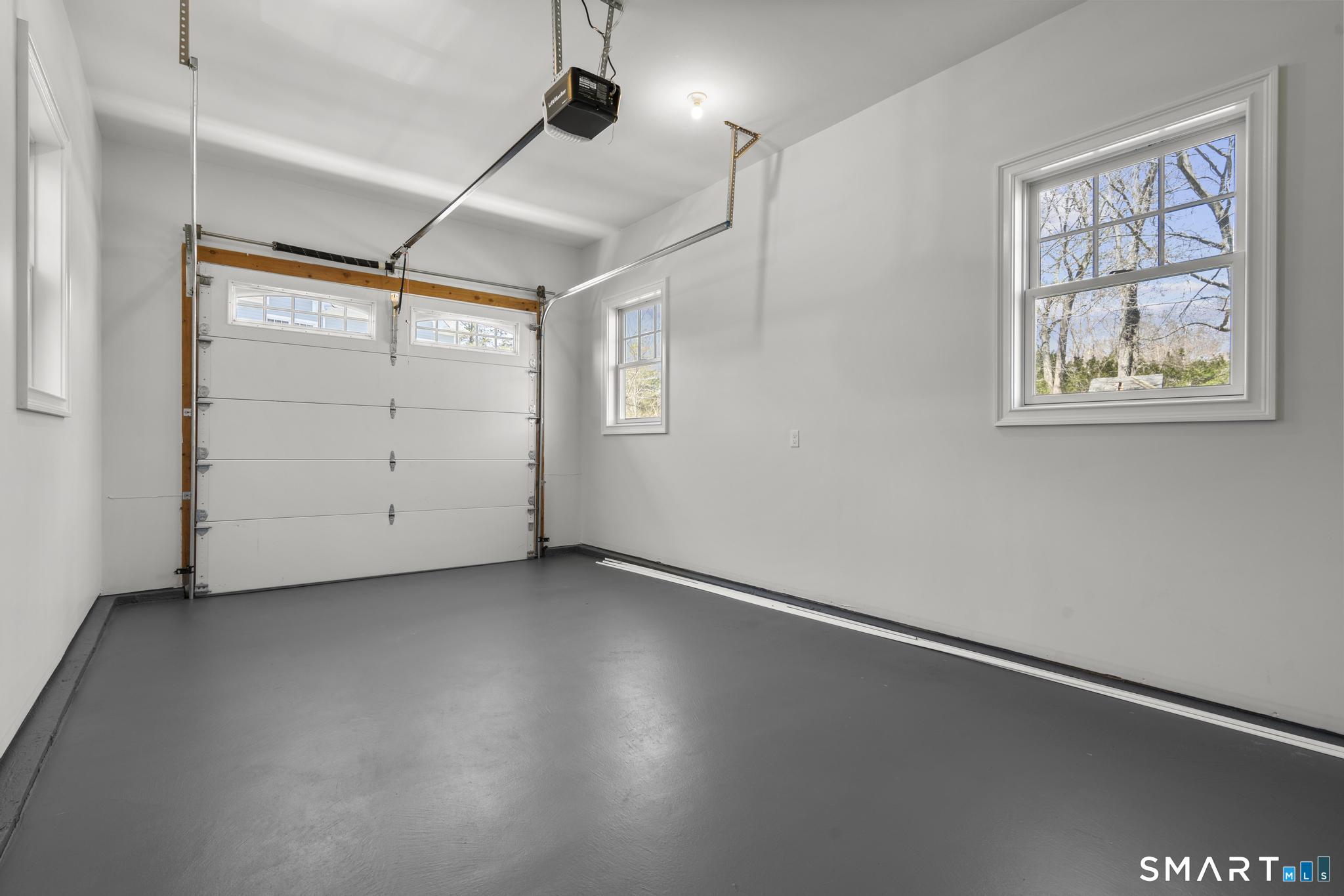 2455 Boston Post Road Guilford CT 06437