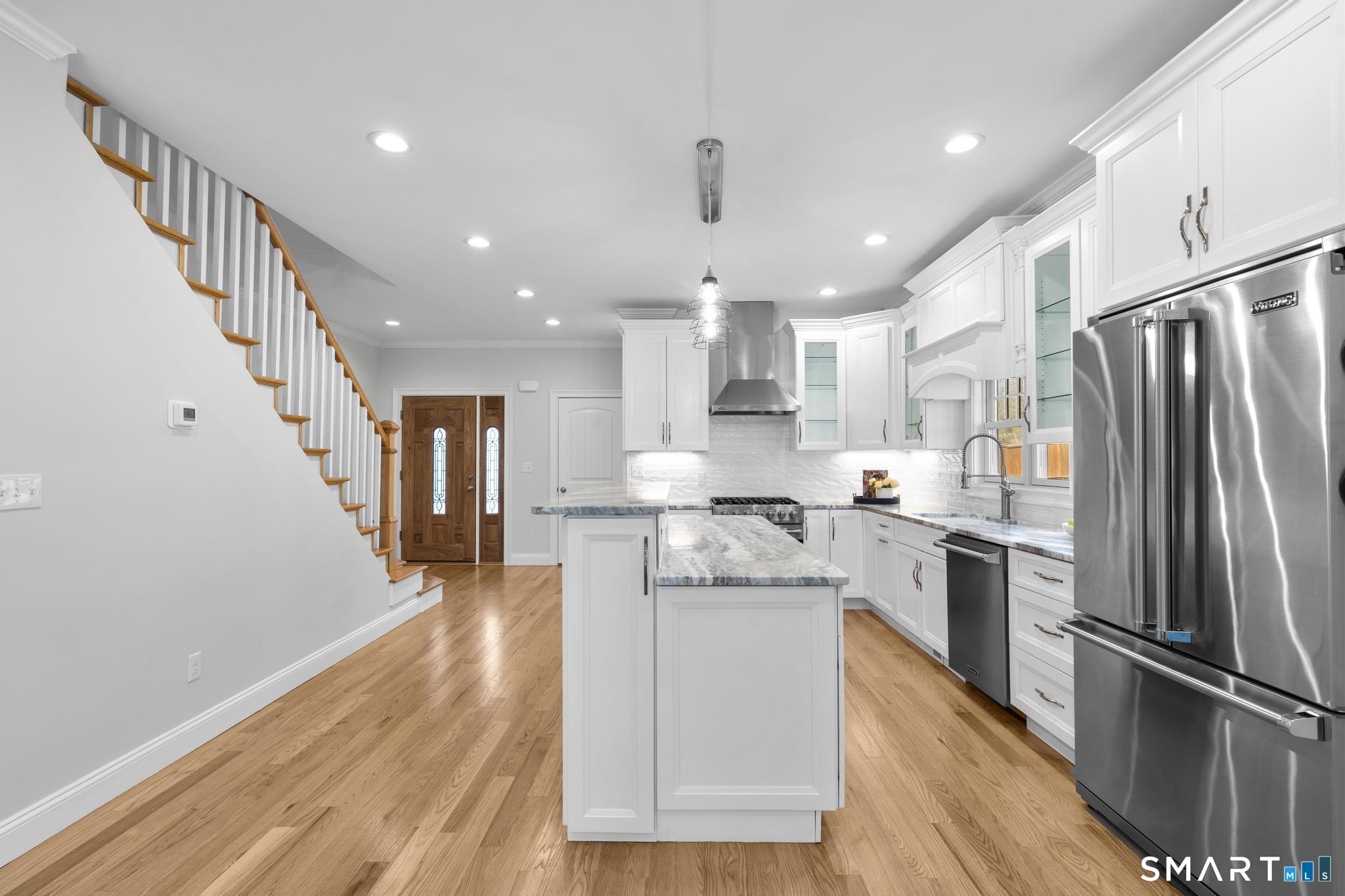 2455 Boston Post Road Guilford CT 06437