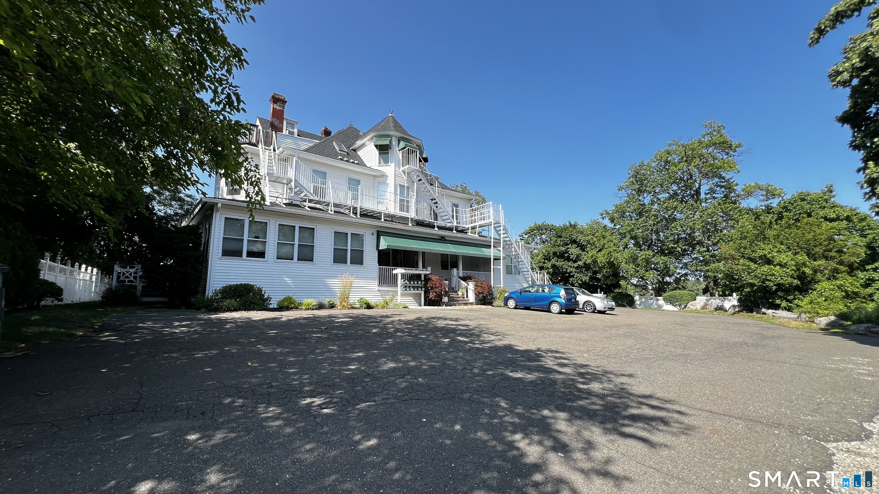 5 Hundley Court Stamford CT 06902