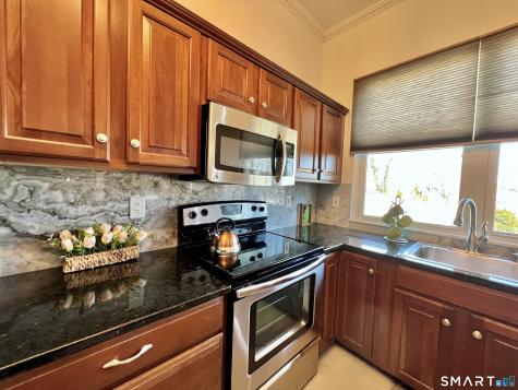 5 Hundley Court Stamford CT 06902