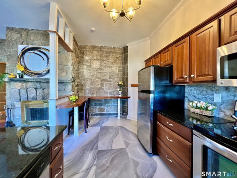 5 Hundley Court Stamford CT 06902