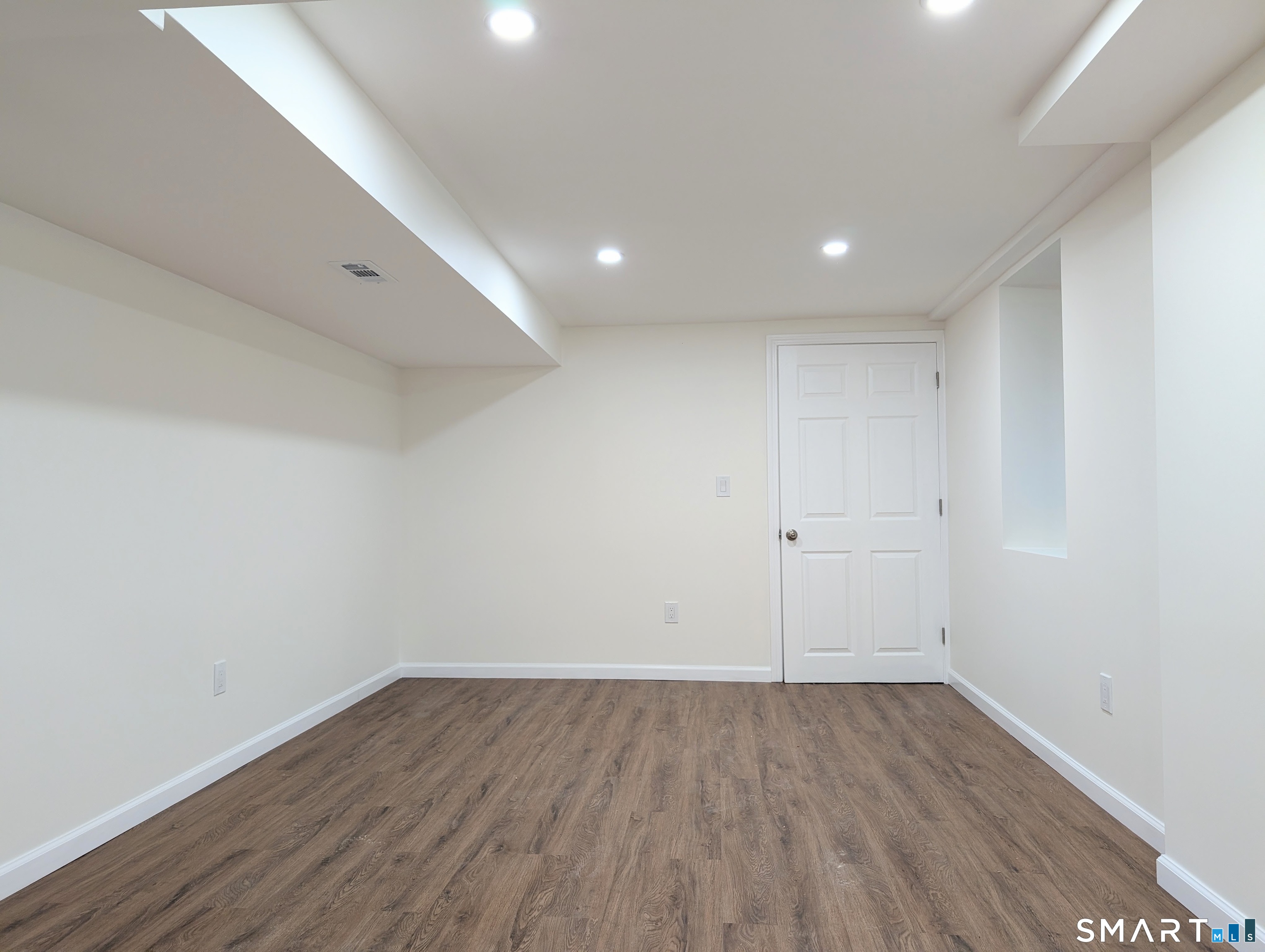 1996 Huntington Road Stratford CT 06615