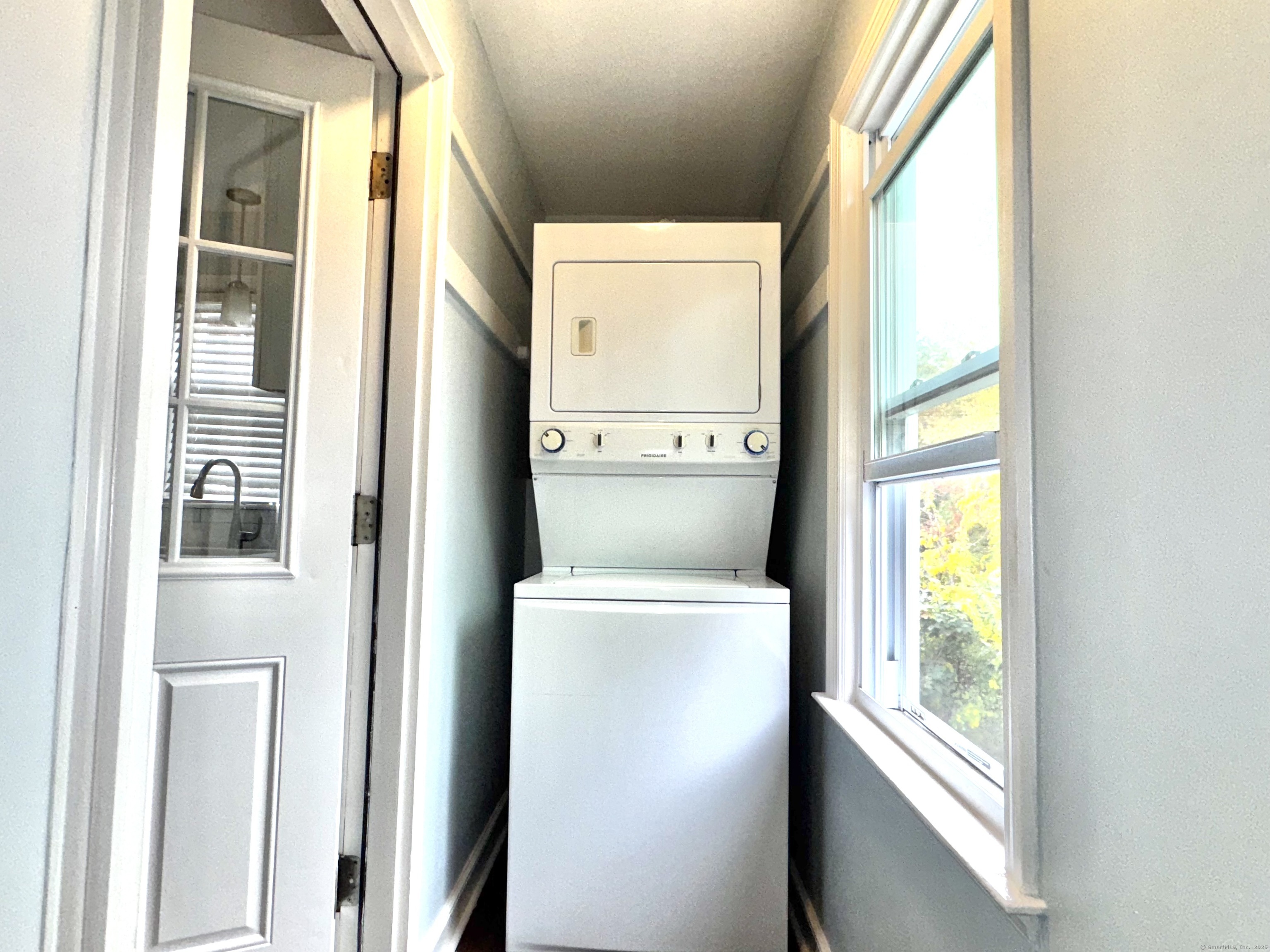 158 Louisiana Avenue Bridgeport CT 06610